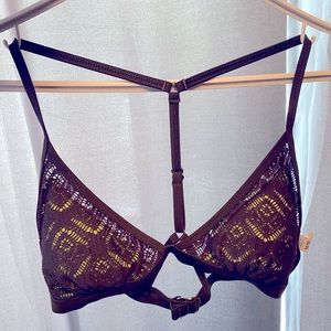 Size M bikini top
